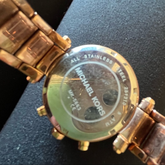 Michael Kors Watch - Picture 4 of 4